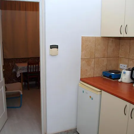 Quiet Separate In On Outskirts Near Forest Appartement *